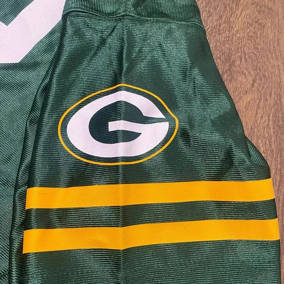 NFL Teams Aaron Rodgers Green Bay Packers #12 Green Youth Jersey Size XL 18/20 - Picture 6 of 9